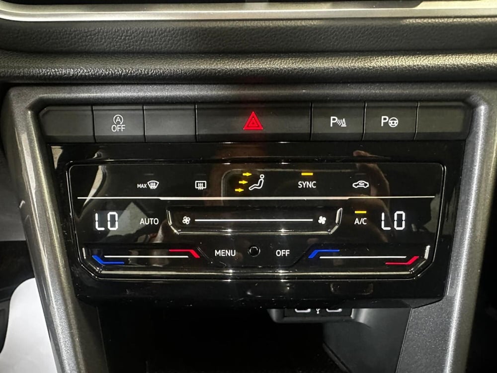 Volkswagen T-Roc usata a L'Aquila (18)