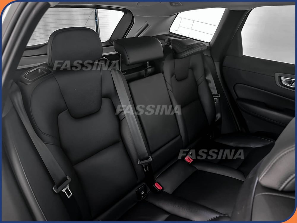 Volvo XC60 usata a Milano (12)
