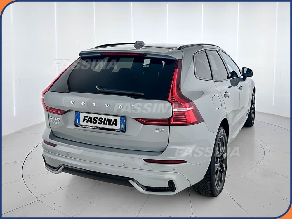 Volvo XC60 usata a Milano (6)