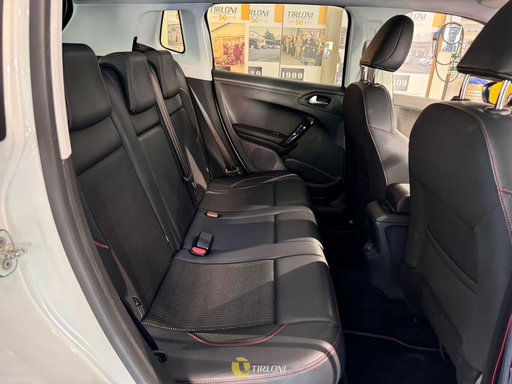 Peugeot 2008 usata a Milano (17)