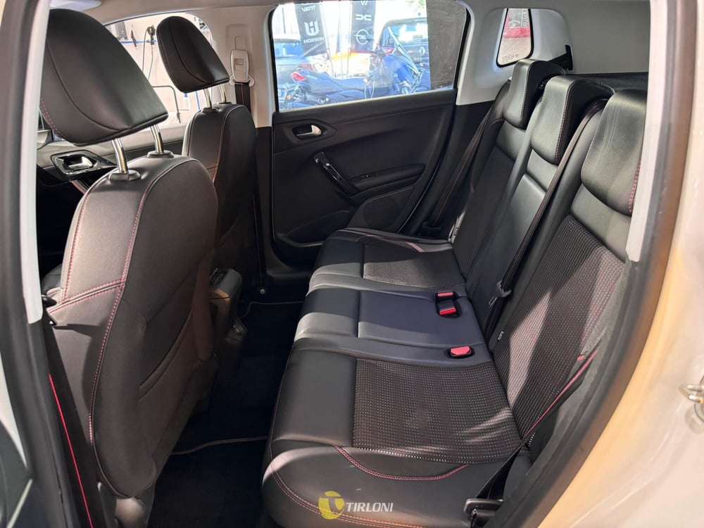 Peugeot 2008 usata a Milano (18)