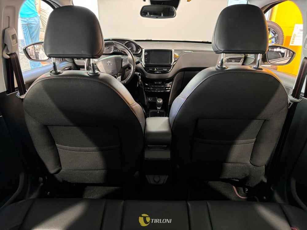 Peugeot 2008 usata a Milano (19)