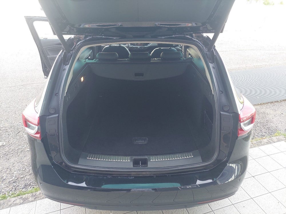 Opel Insignia Station Wagon usata a Piacenza (10)