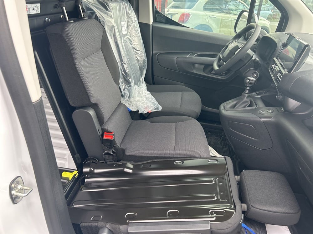 Toyota Proace City nuova a Bergamo (10)