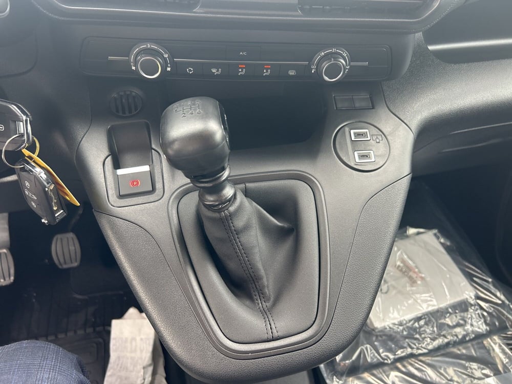 Toyota Proace City nuova a Bergamo (15)