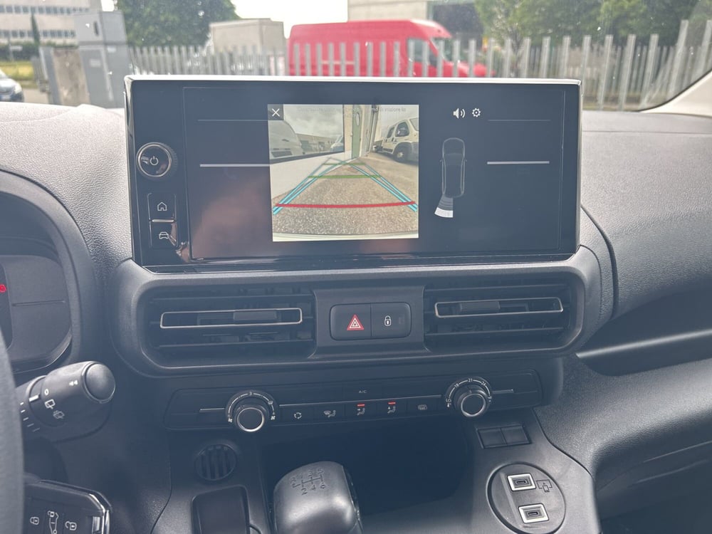 Toyota Proace City nuova a Bergamo (17)