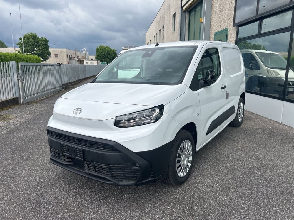Toyota Proace City nuova a Bergamo (3)