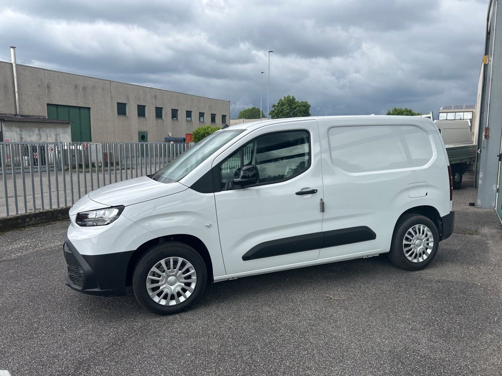 Toyota Proace City nuova a Bergamo (4)