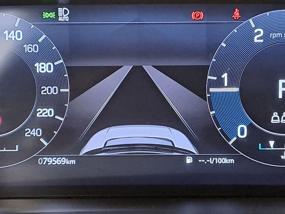 Land Rover Discovery Sport usata a Pavia (10)