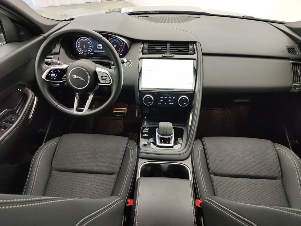 Jaguar E-Pace usata a Ragusa (3)