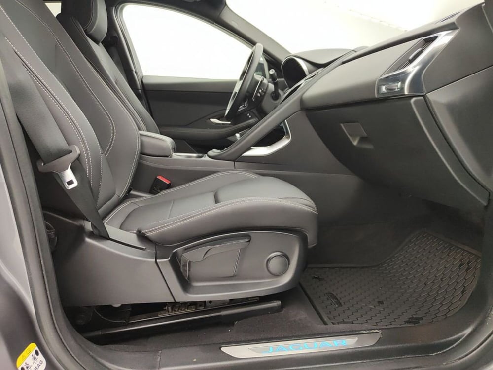 Jaguar E-Pace usata a Ragusa (4)