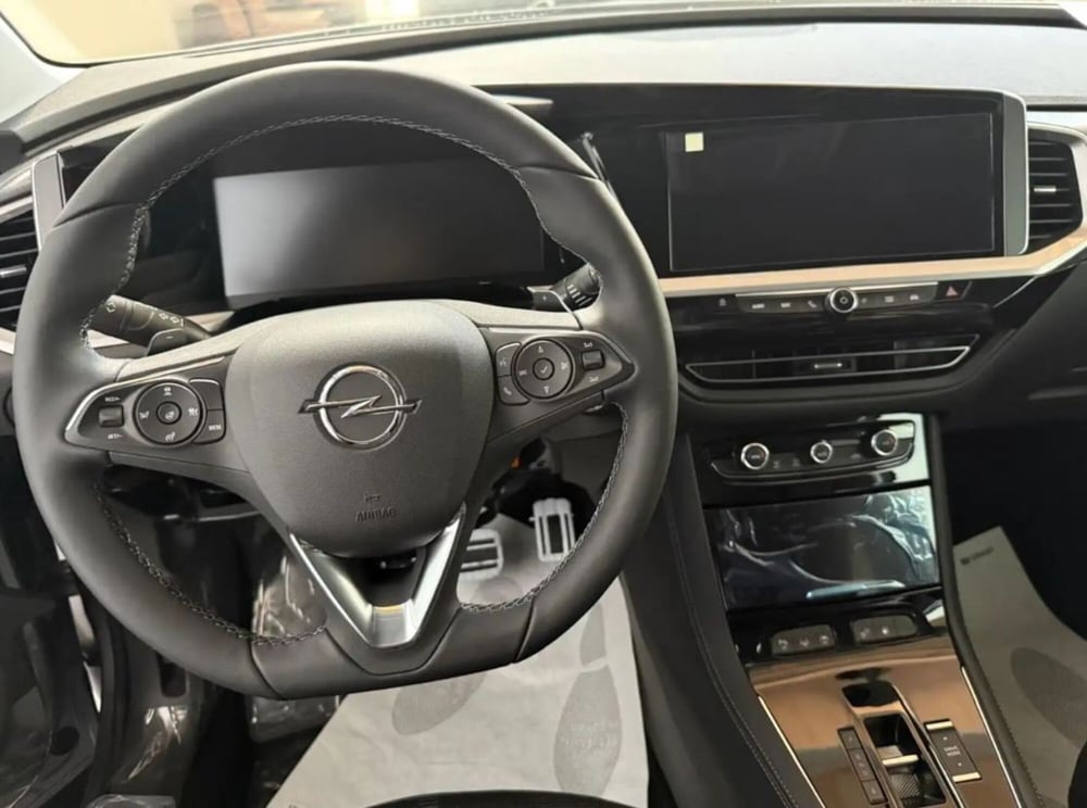 Opel Corsa-e nuova a Latina (5)