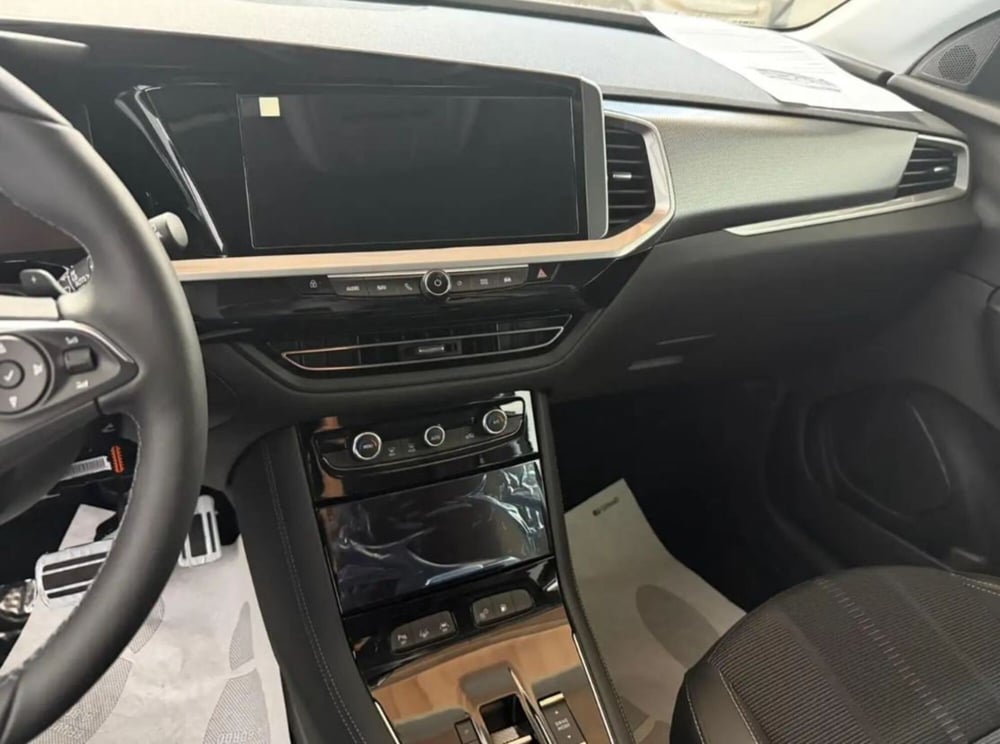 Opel Corsa-e nuova a Latina (7)