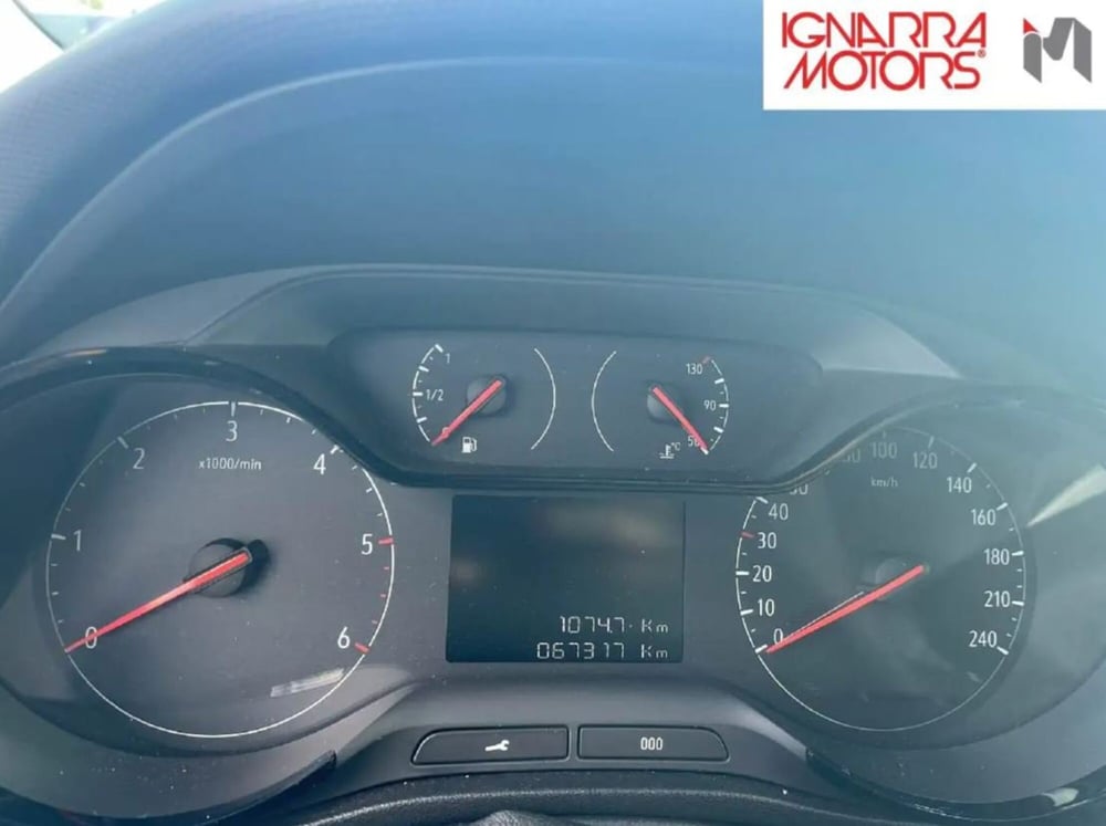 Opel Crossland X usata a Latina (9)