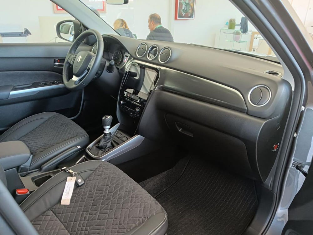 Suzuki Vitara nuova a Milano (8)