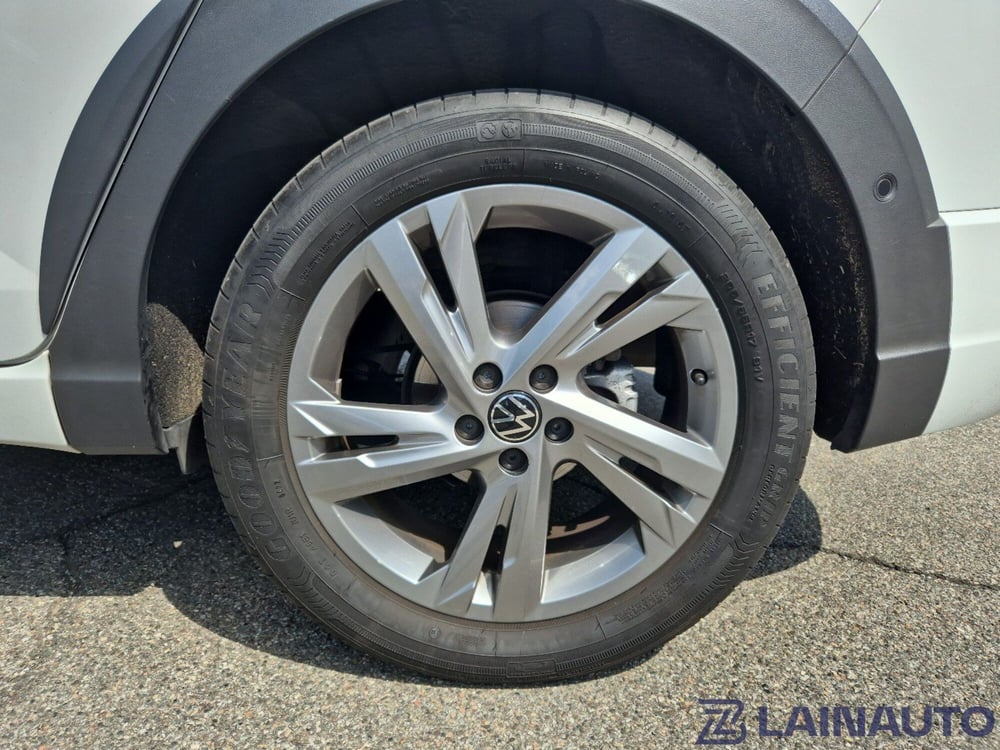 Volkswagen Taigo usata a Milano (13)