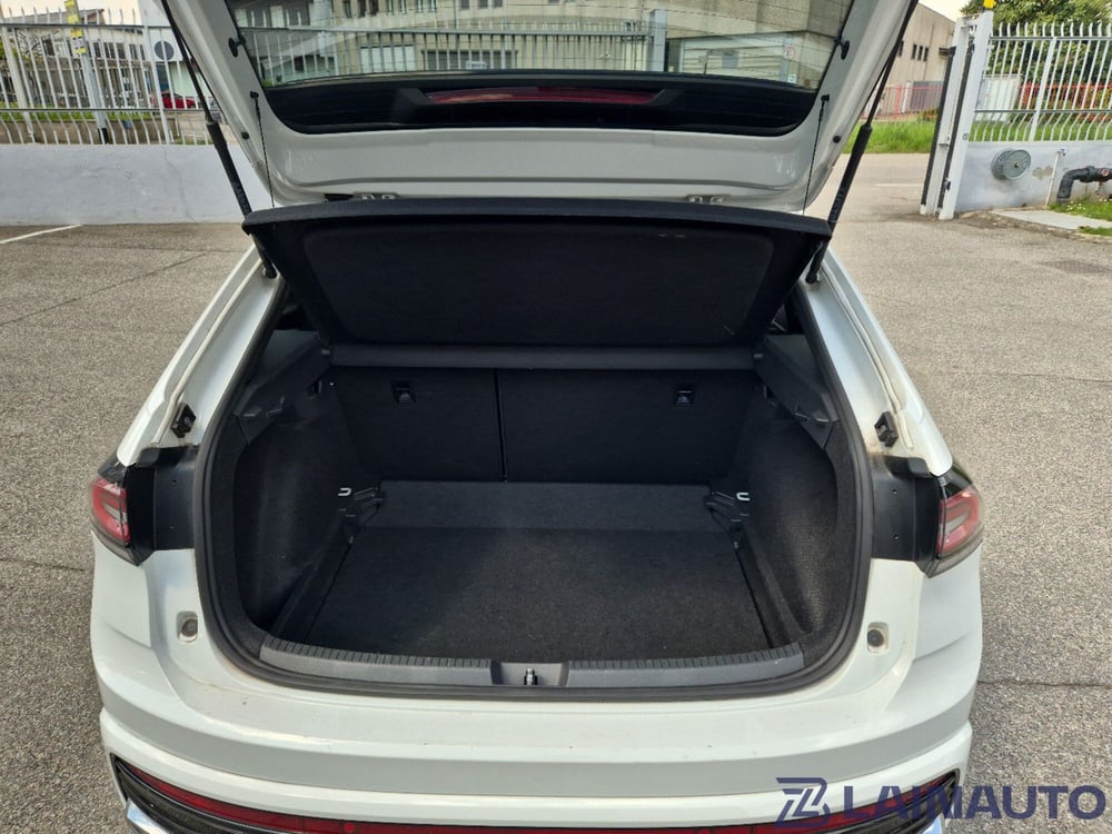 Volkswagen Taigo usata a Milano (9)