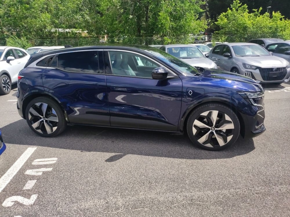 Renault Megane E-Tech Electric nuova a Roma (6)