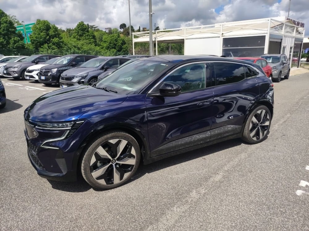 Renault Megane E-Tech Electric nuova a Roma (8)