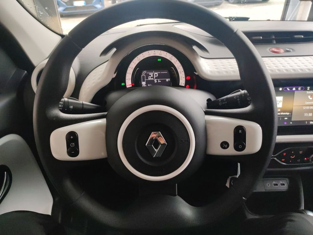 Renault Twingo nuova a Roma (14)
