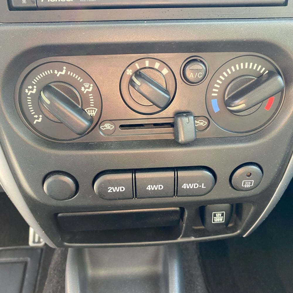 Suzuki Jimny usata a L'Aquila (9)