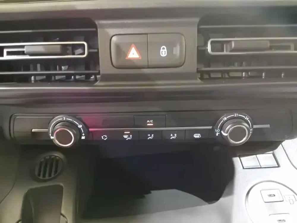 Fiat Doblò nuova a Milano (11)