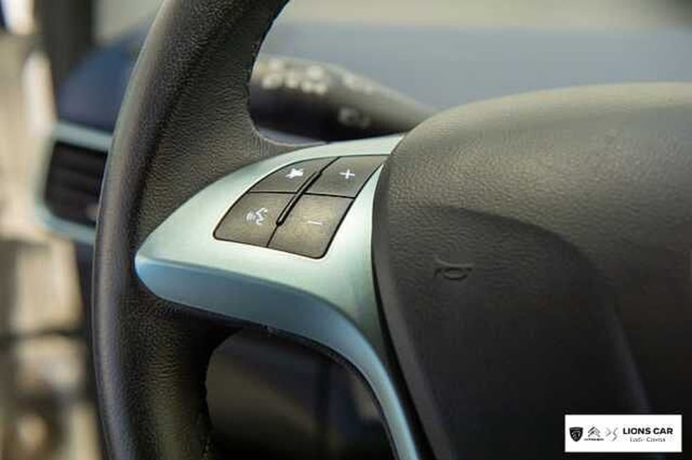Lancia Ypsilon usata a Lodi (15)