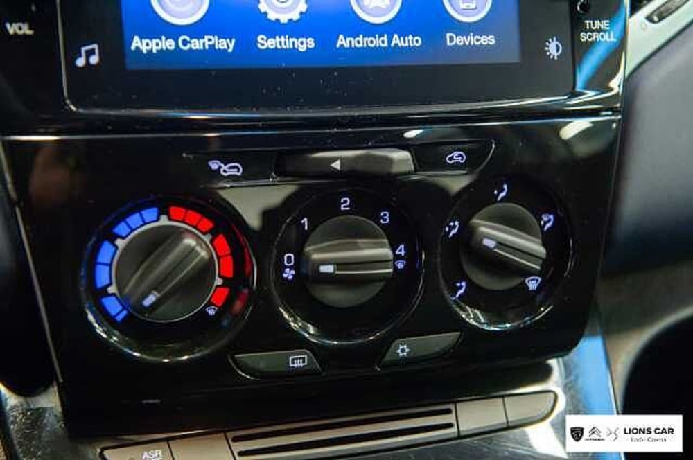 Lancia Ypsilon usata a Lodi (19)