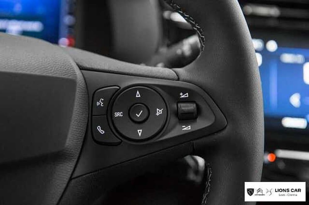 Opel Corsa nuova a Lodi (14)