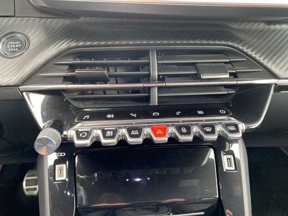 Peugeot 208 usata a Napoli (16)