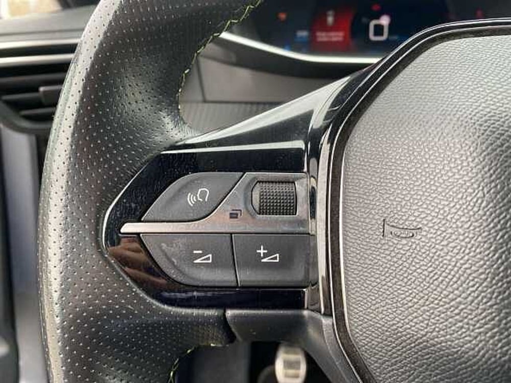 Peugeot 208 usata a Napoli (20)