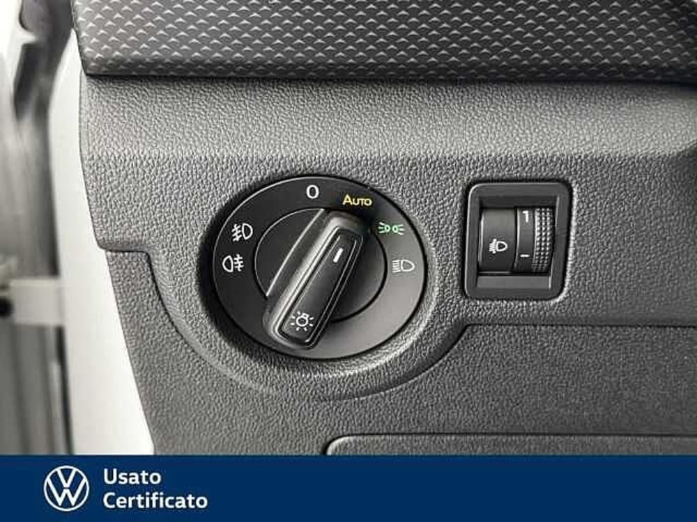 Volkswagen T-Cross usata a Vicenza (12)