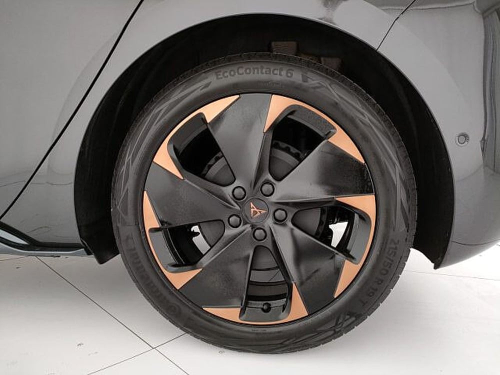 Cupra Born usata a Vicenza (8)