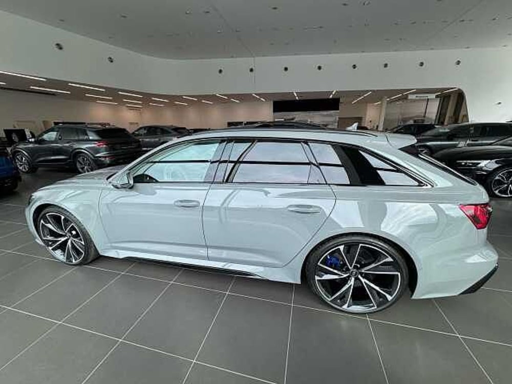 Audi RS 6 Avant nuova a Como (3)