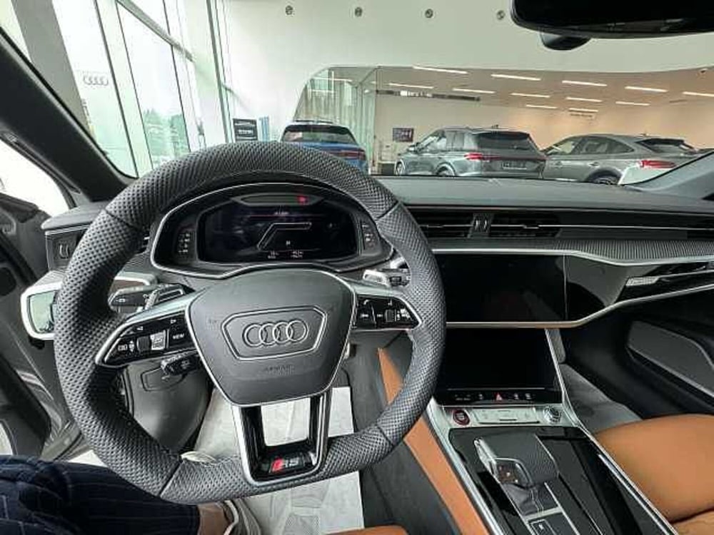 Audi RS 6 Avant nuova a Como (8)