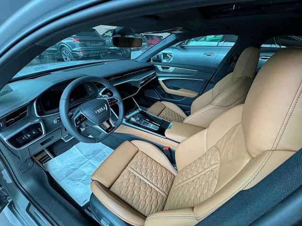 Audi RS 6 Avant nuova a Como (9)