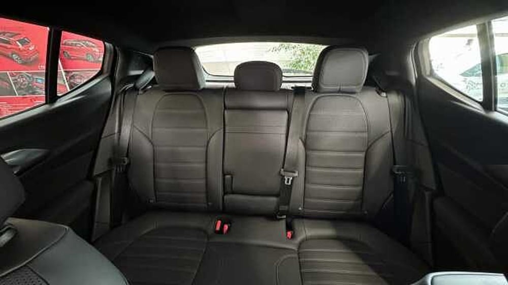 Alfa Romeo Tonale usata a Milano (14)