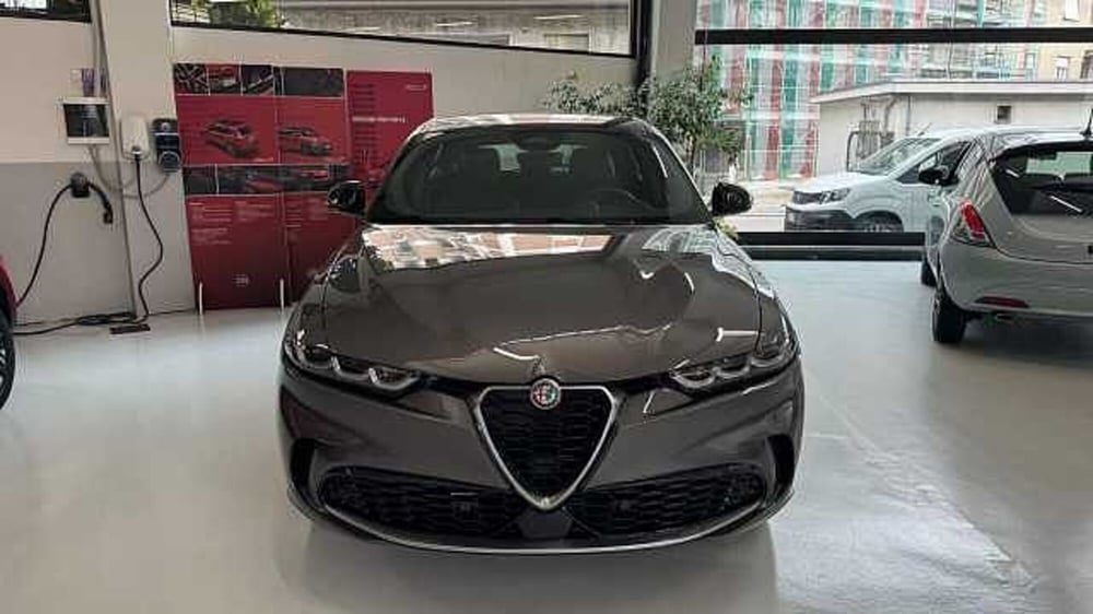 Alfa Romeo Tonale usata a Milano (8)