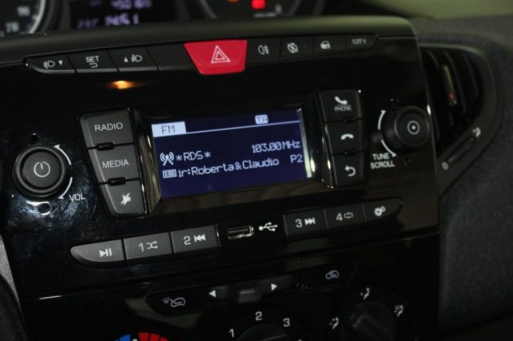 Lancia Ypsilon usata a Viterbo (9)