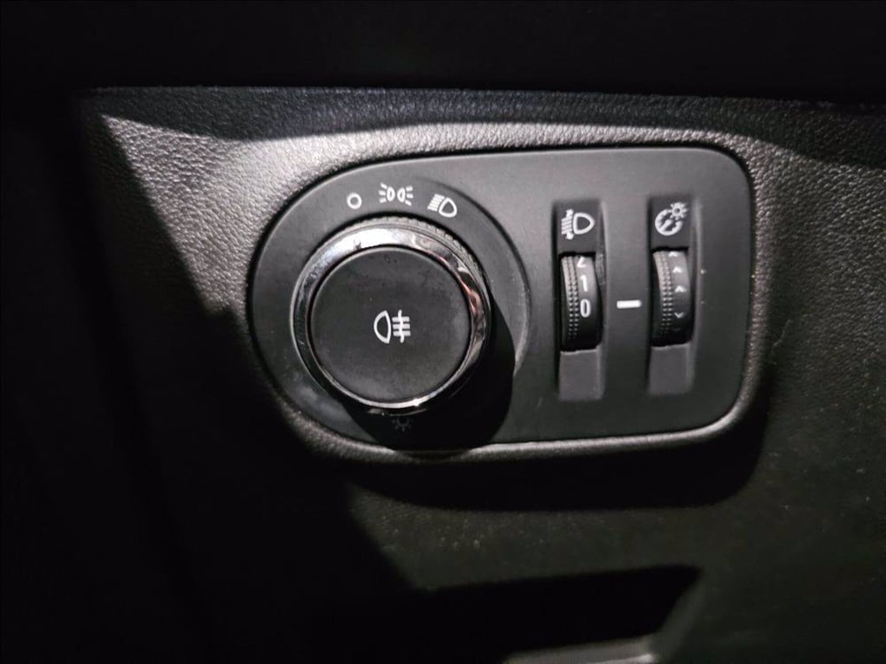 Opel Adam usata a Palermo (19)