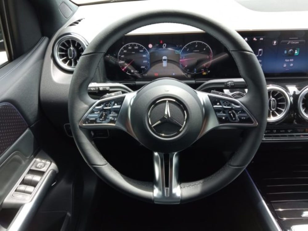 Mercedes-Benz Classe B nuova a Potenza (18)