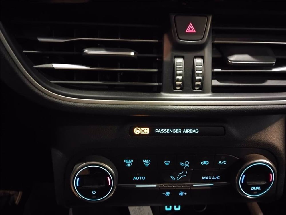 Ford Kuga usata a Milano (10)