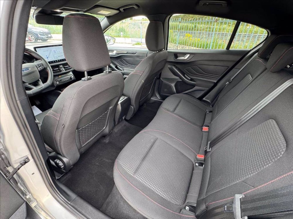 Ford Focus usata a Matera (12)