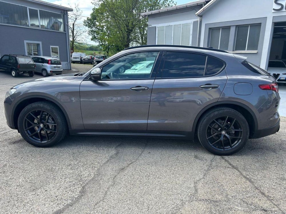Alfa Romeo Stelvio usata a Reggio Emilia (7)