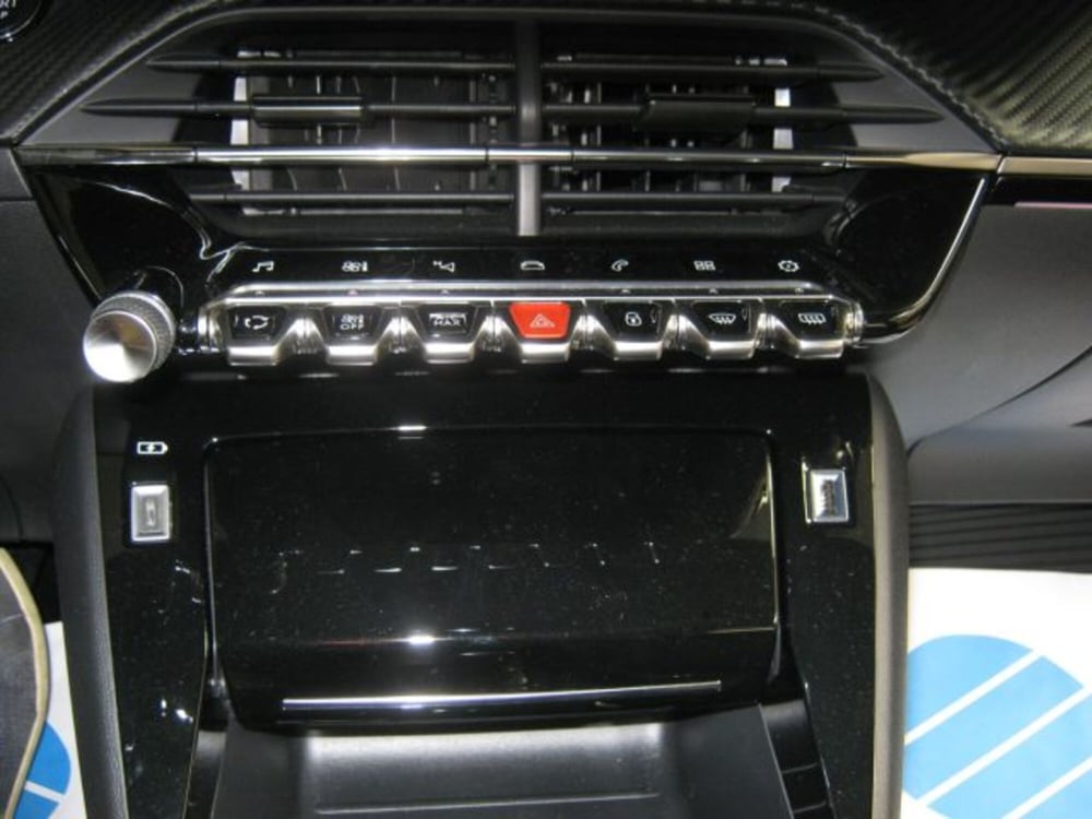 Peugeot 208 usata a Ascoli Piceno (14)