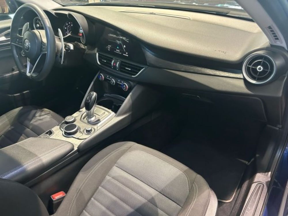 Alfa Romeo Giulia usata a Bologna (12)