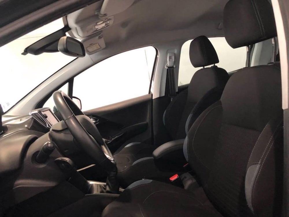 Peugeot 208 usata a Torino (11)