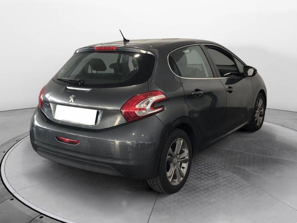 Peugeot 208 usata a Torino (4)