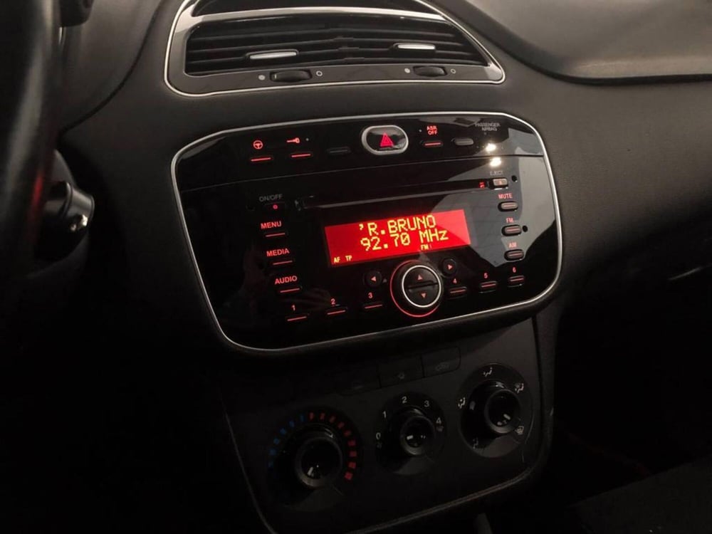 Fiat Punto usata a Torino (14)