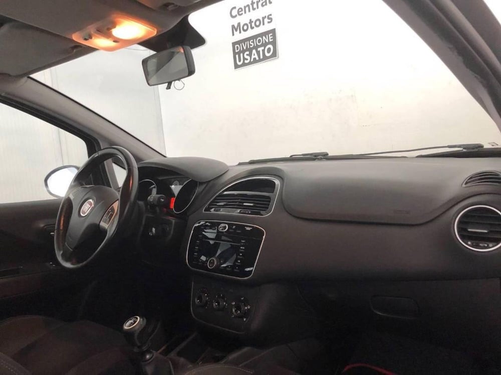 Fiat Punto usata a Torino (9)